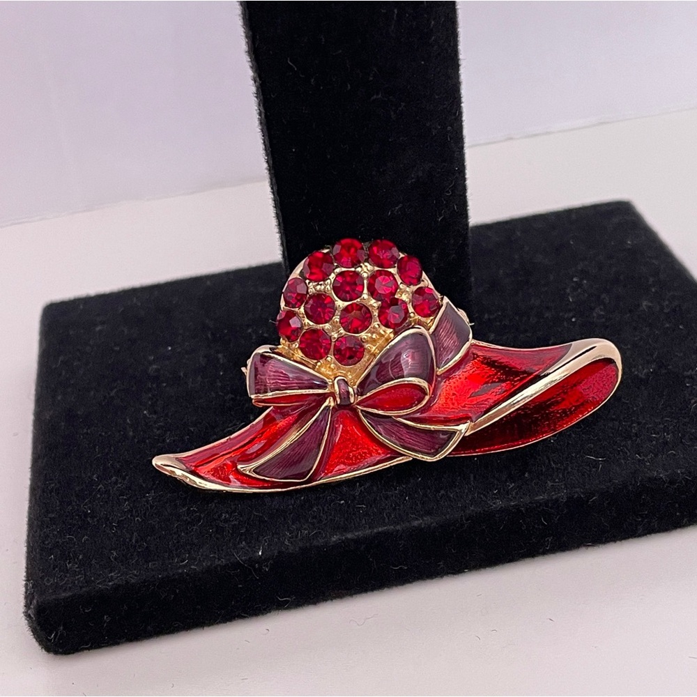 Vintage RED HAT SOCIETY Heavy Gold Tone Red Enamel Rhinestone Pin / Brooch